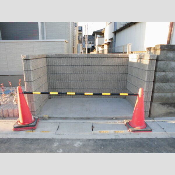 セジュール小松Ⅲ　A ゴミ集積場