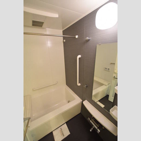 ロイヤルパークス西新井1023号室 バス