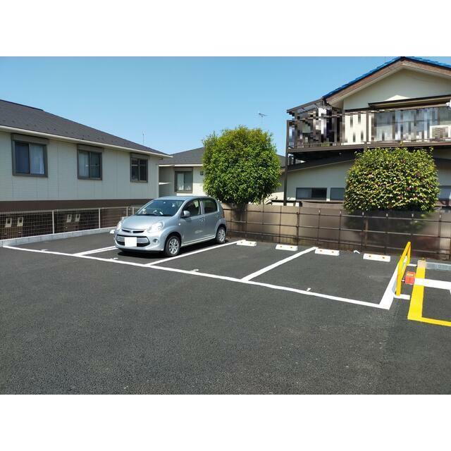 ガーデンヒルズ和光７ 駐車場