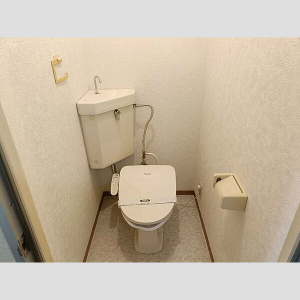 たかおか荘0201号室 トイレ