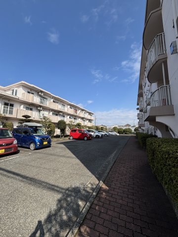 コートヴィレッジ 駐車場