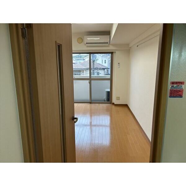 スカイコートスパシエ池袋 寝室