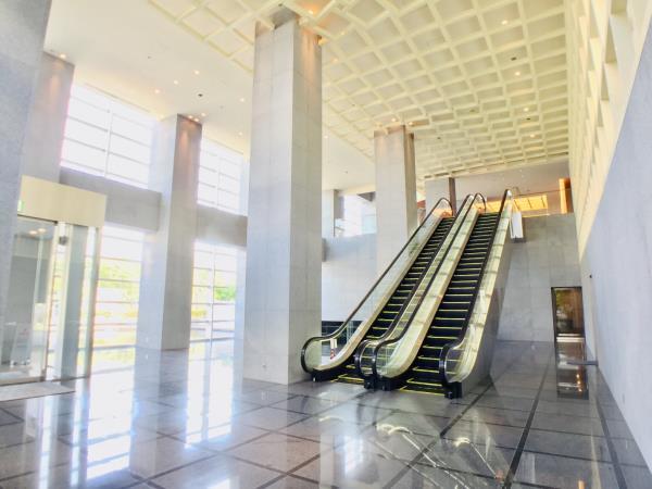 Ｂｒｉｌｌｉａ　Ｍａｒｅ　有明　ＴＯＷＥＲ＆ＧＡＲＤＥＮ13階 エントランス