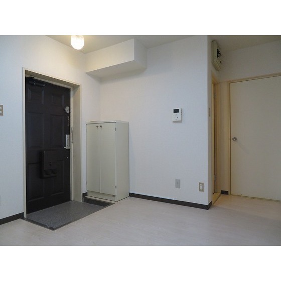 三番館竹下0302号室 玄関スペース