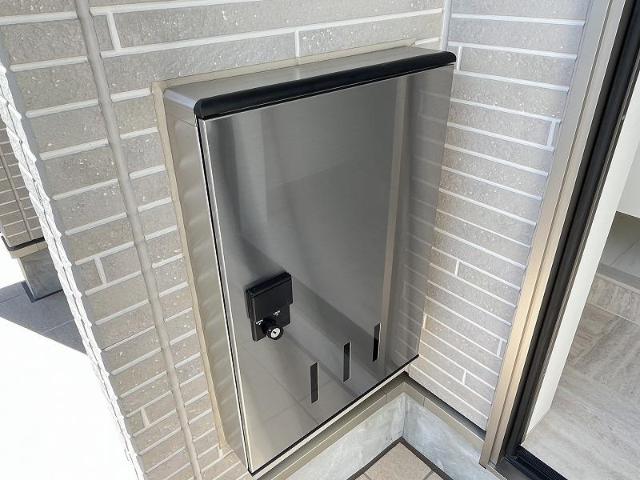 ルミナス 宅配BOX