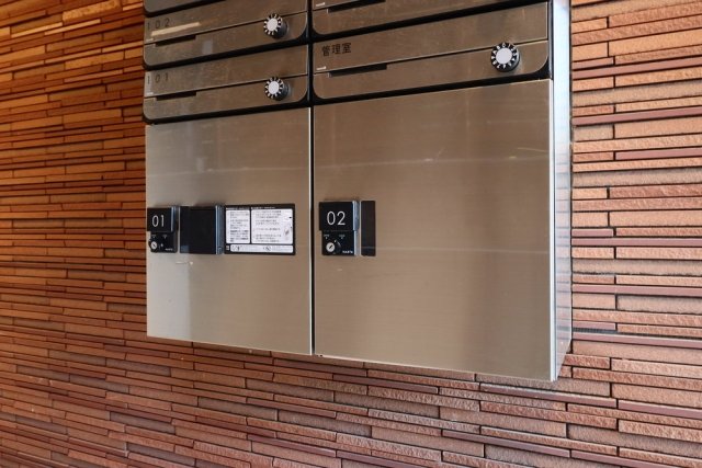 ルーナクレシェンテ町屋1階 宅配ボックス