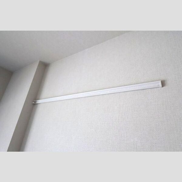 ウェスタ305号室 ウォールハンガー