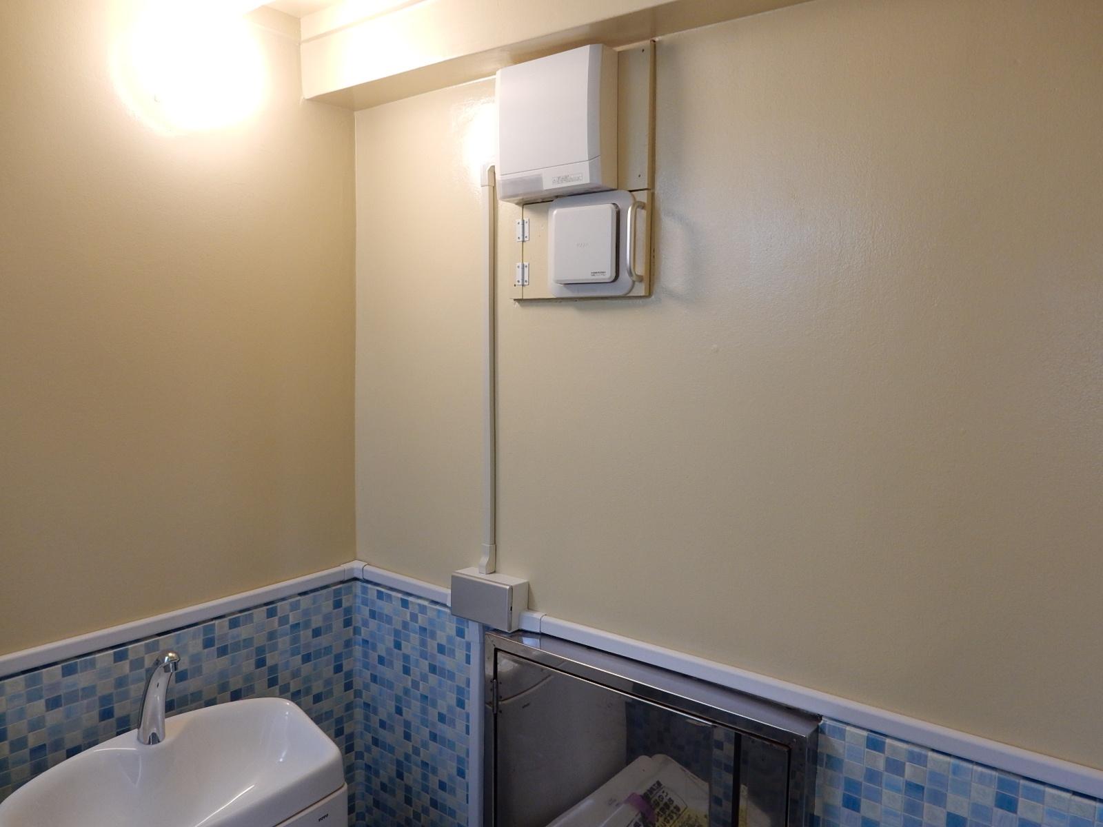 稲城市平尾住宅６６号棟 トイレに換気扇付きで清潔感UPです。