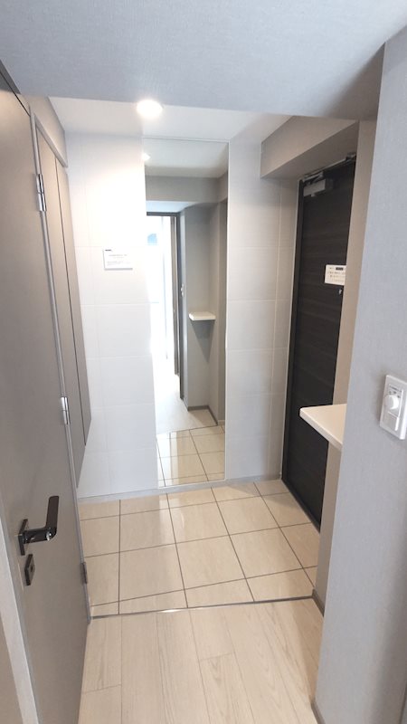 クレヴィアリグゼ西巣鴨5階 玄関