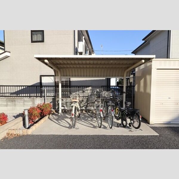 サニーコーポラス 駐輪場