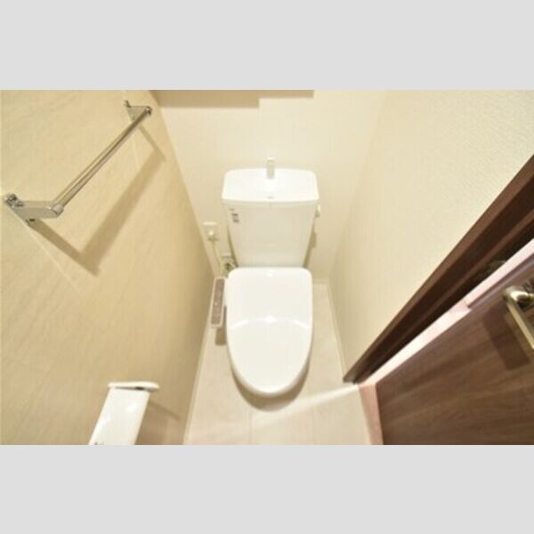 Same sky201号室 トイレ