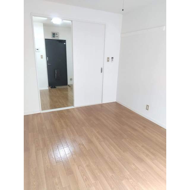 アーバン本間2階 リビング