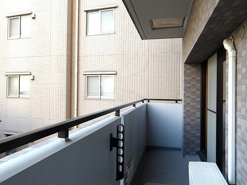 ライオンズマンション本川越駅前3階 バルコニー　※2025年11月撮影