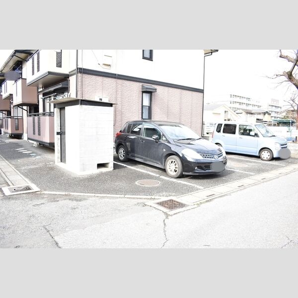 セントラル野口　C 駐車場