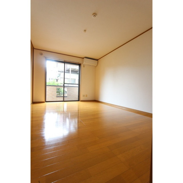 エヌソレイユ103号室 リビング