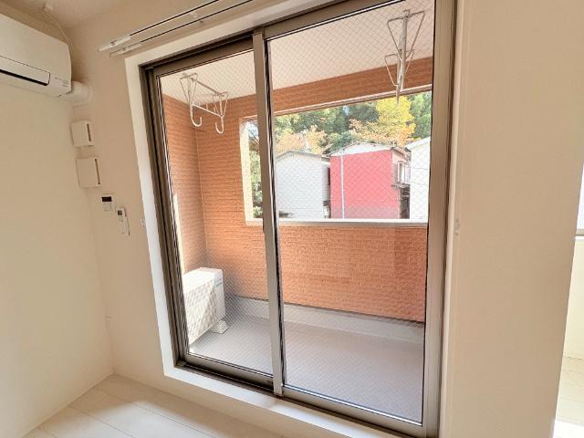 Ivy Field Ⅰ (アイヴィー フィールド ワン)202号室 ベランダ