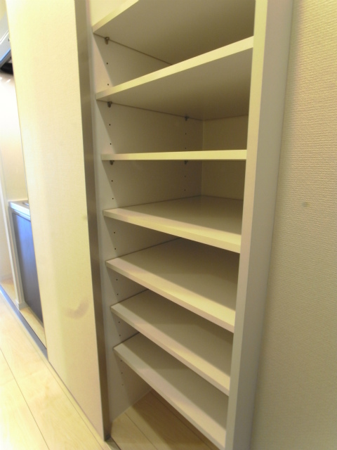 リブリ・Calm鵜の木2階 玄関