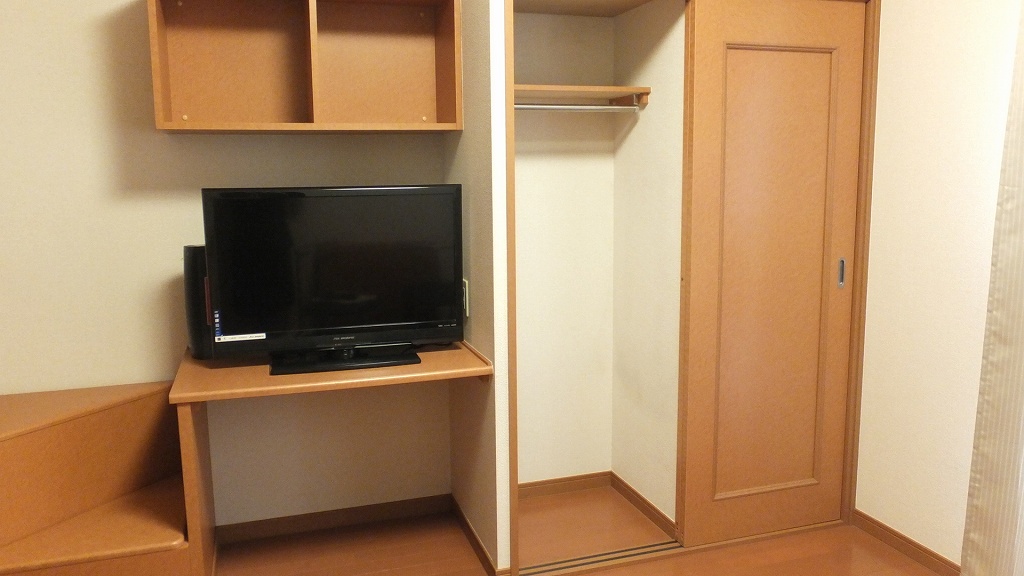 レオパレス人形 クローゼット