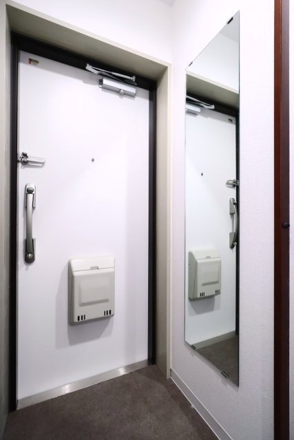 朝日シティパリオ王子神谷5階 姿見