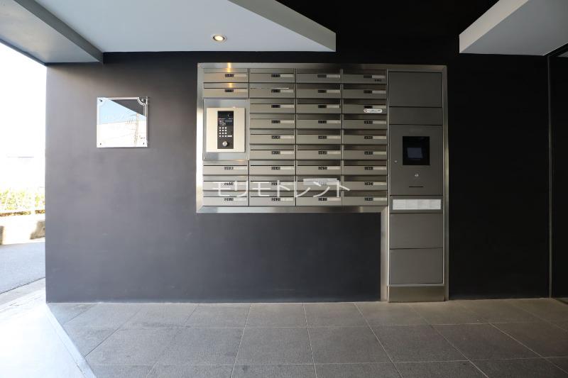 ハンプトン都立大学4階 メールボックス・宅配BOX