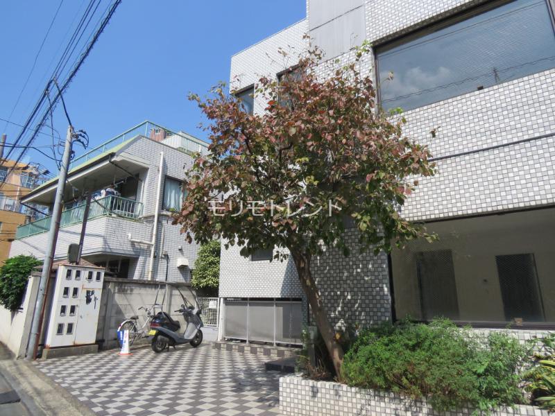 ブロックスコート3階 外観