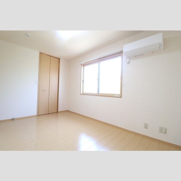 メゾンベール末広202号室 洋室6.75帖