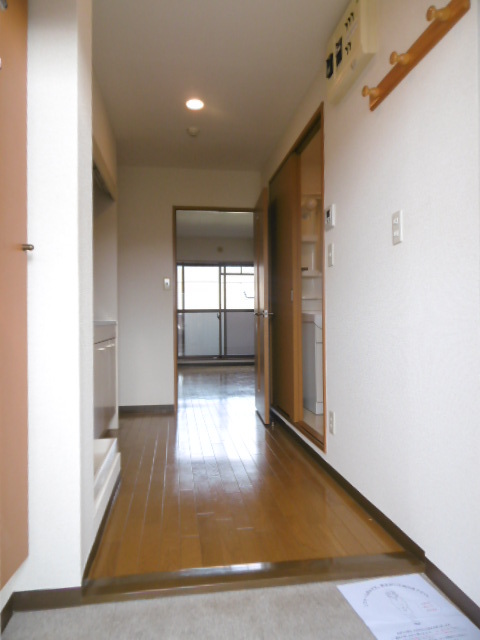 ルプティベベ0305号室 広め玄関