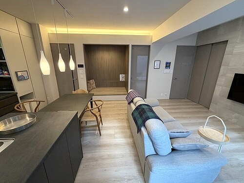 フェリスコート自由が丘 リビングダイニング（退去前）※家具・什器は撤去いたします。