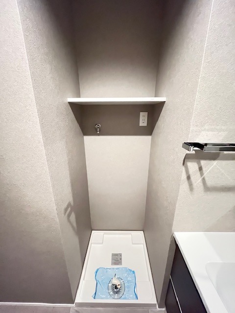 レジディア目白7階 洗濯機置場