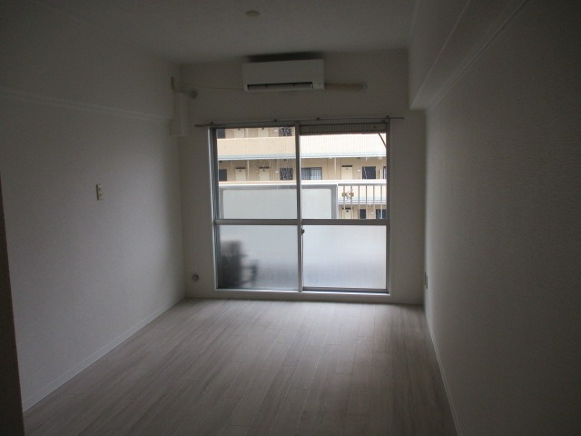 グランシャルム葛西(F-066)5階 居室、リビング