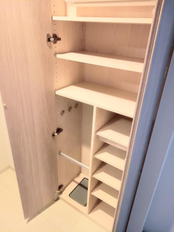 クラッシィタワー新宿御苑7階 収納