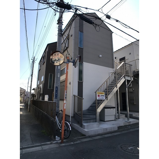 プラージュ鶴間 外観