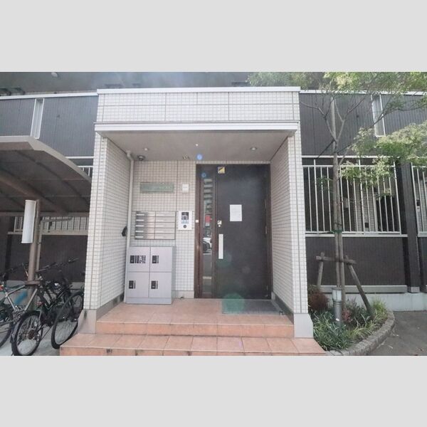 フォレストテラス大宮 エントランス