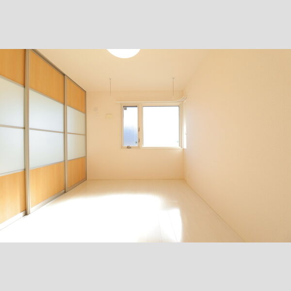 ロイジェントパークス レイクタウン Ⅲ　F 洋室