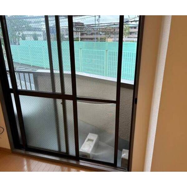 ロイヤル三原台 バルコニー