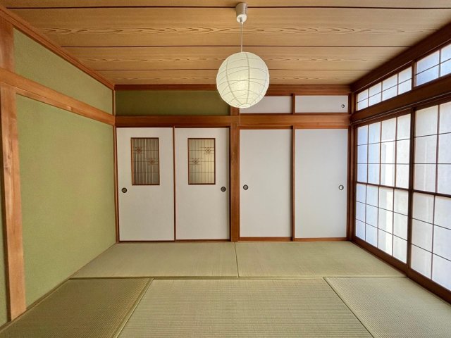 西武池袋線 狭山ヶ丘駅 3階建 築31年 2025年11月、畳表替え済み