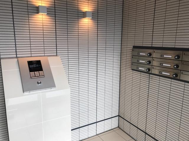 イーストーン 外観写真（昼）