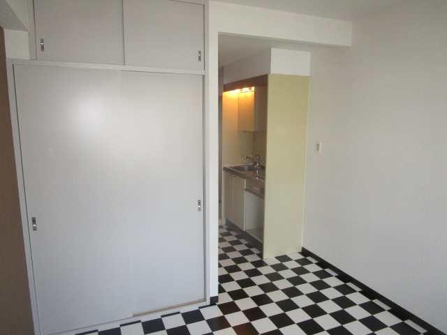 田野井ビル リビング