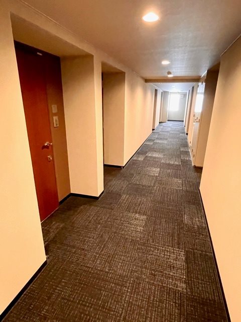 レジディア赤坂3階 共用廊下