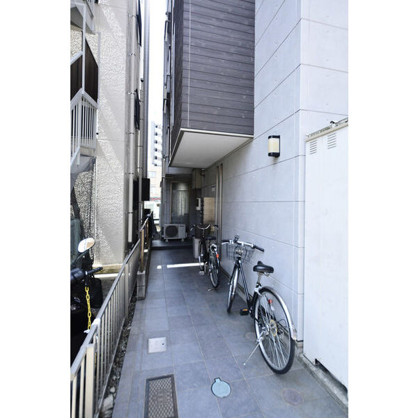 Aレガート吉野町 エントランス