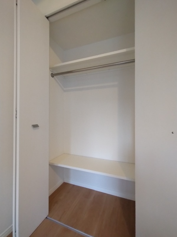 ガリシア早稲田1階 収納