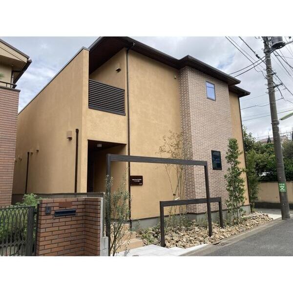 Urban　luxe　HANEGI203号室 外観