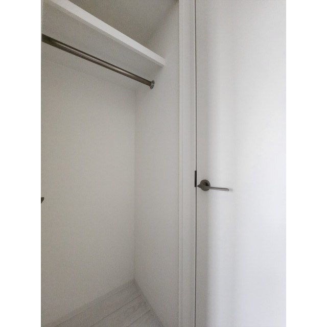 コスモグラシア三ノ輪1304号室 内観