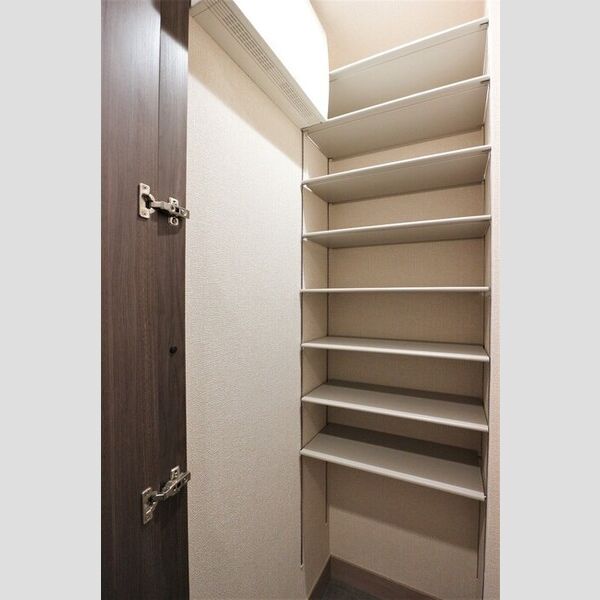 ローテ　ベルク105号室 シューズボックス