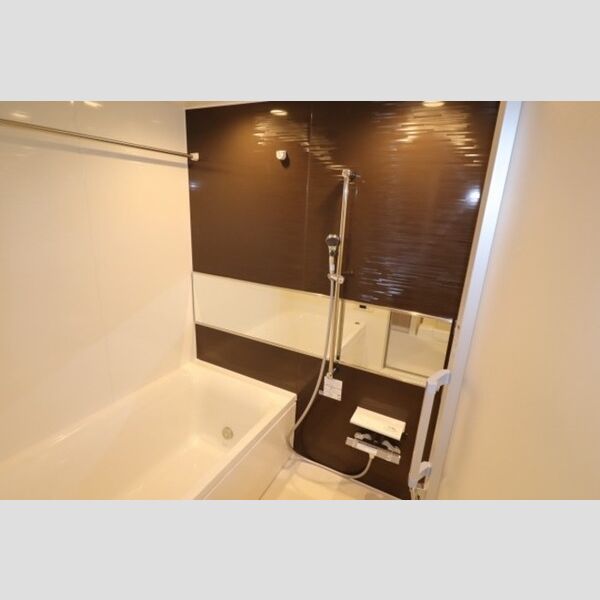 サンジョイアゼロ405号室 浴室