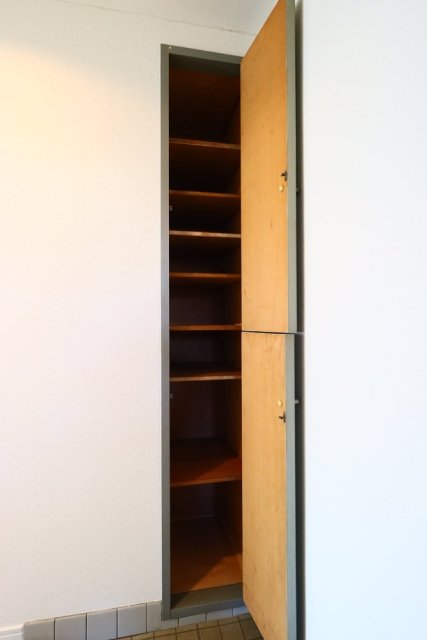 リバテイプラザ練馬田柄2階 収納