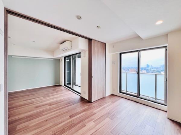 エミリブ東長崎10階 リビング