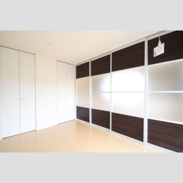 グランシャリオ203号室 203洋室クローゼット・グランシャリオ