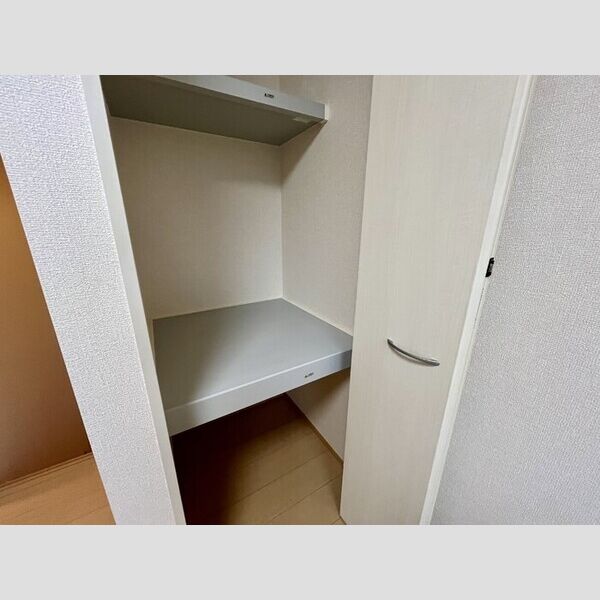 アークTOWA 物入れ