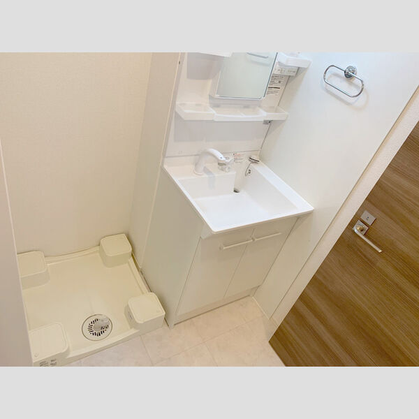 Lotus 洗髪洗面化粧台・室内洗濯機置場